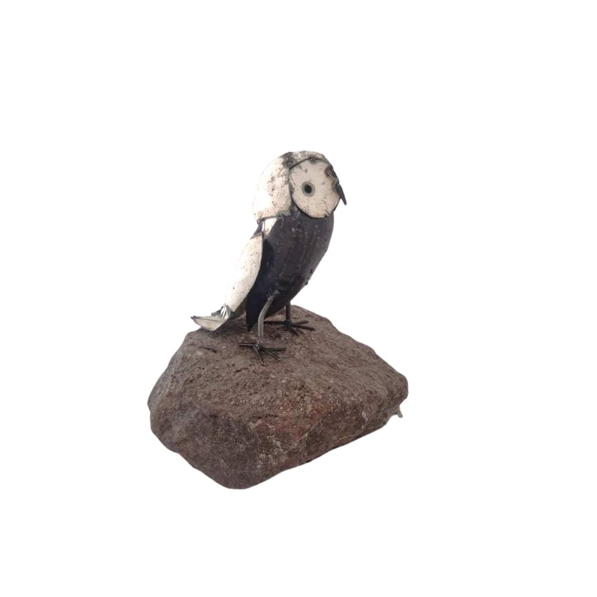 Click thumbnail to enlarge and hover over the picture to zoom owl on the prowl med 1