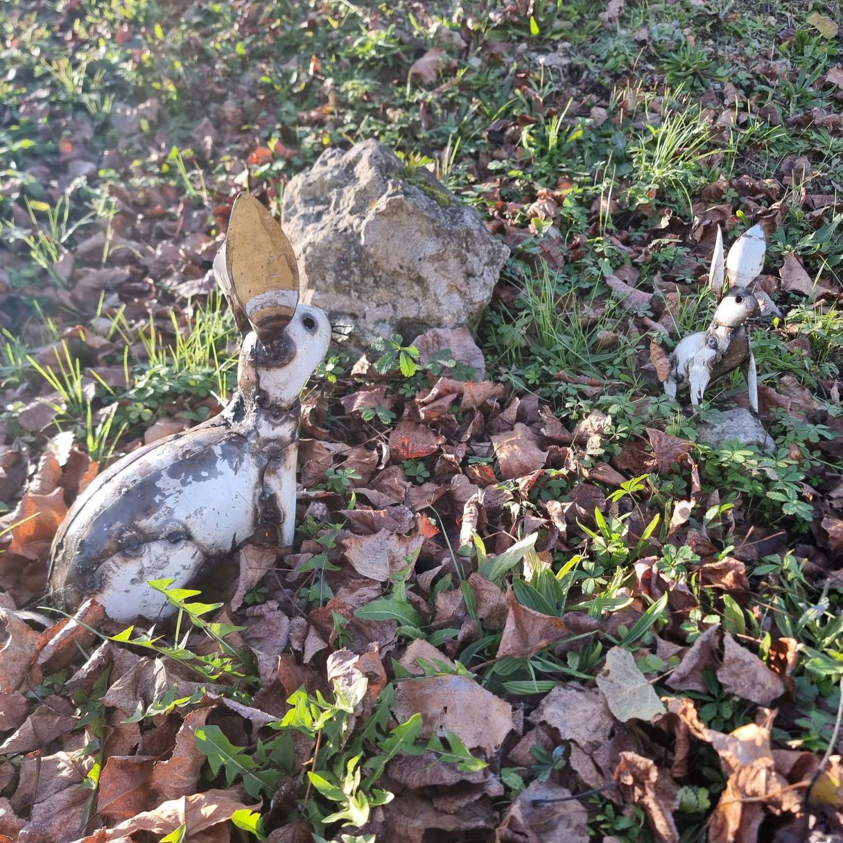 Click thumbnail to enlarge and hover over the picture to zoom White Rabbit Small 3